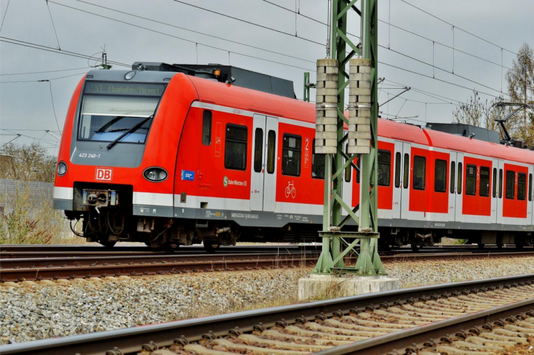 Statt Milliardengrab im Innenstadttunnel: S-Bahn-Netz ausbauen