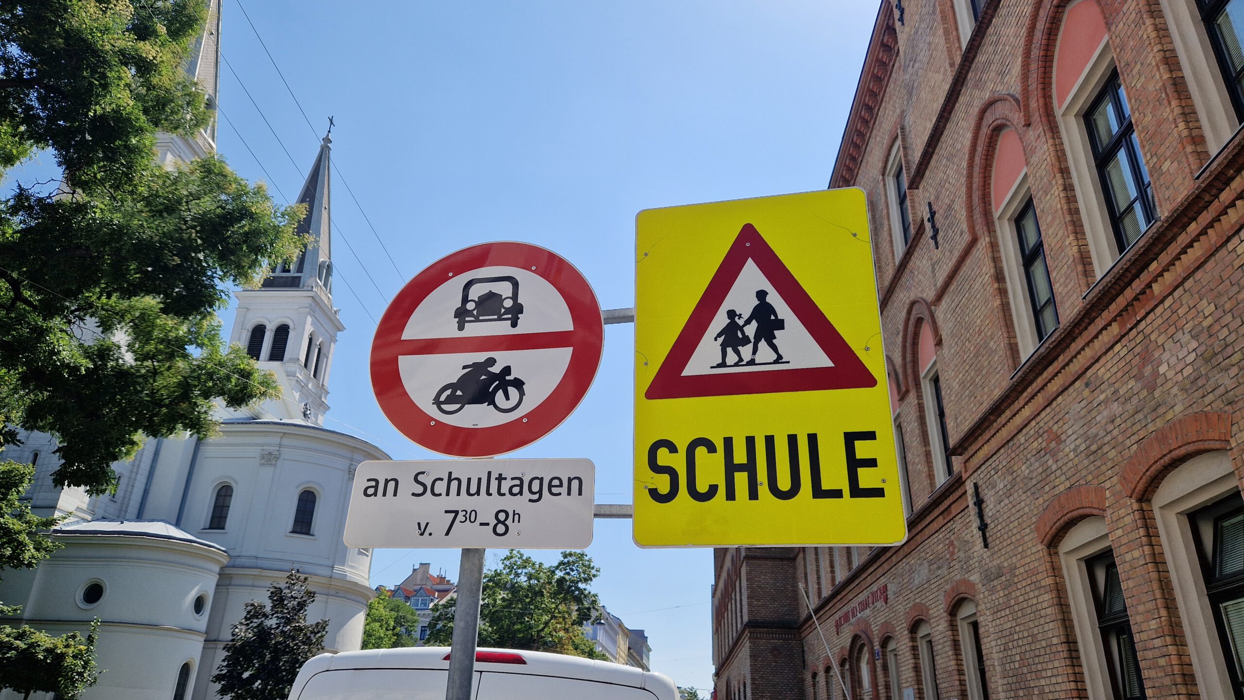 Schulstraße in Wien