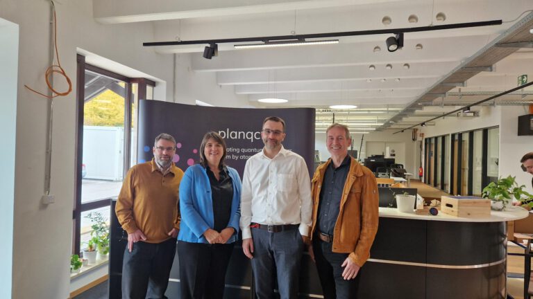 Produktiver Austausch zwischen Spitzen-Forschung und Politik in Garching